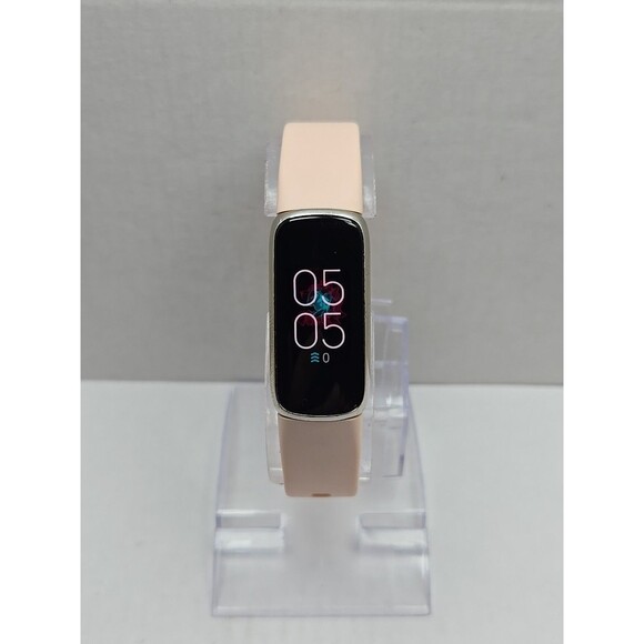 Fitbit Luxe Fitness Tracker FB422 Heart Rate Sleep SpO2 Bluetooth GPS No Charger - Picture 1 of 10